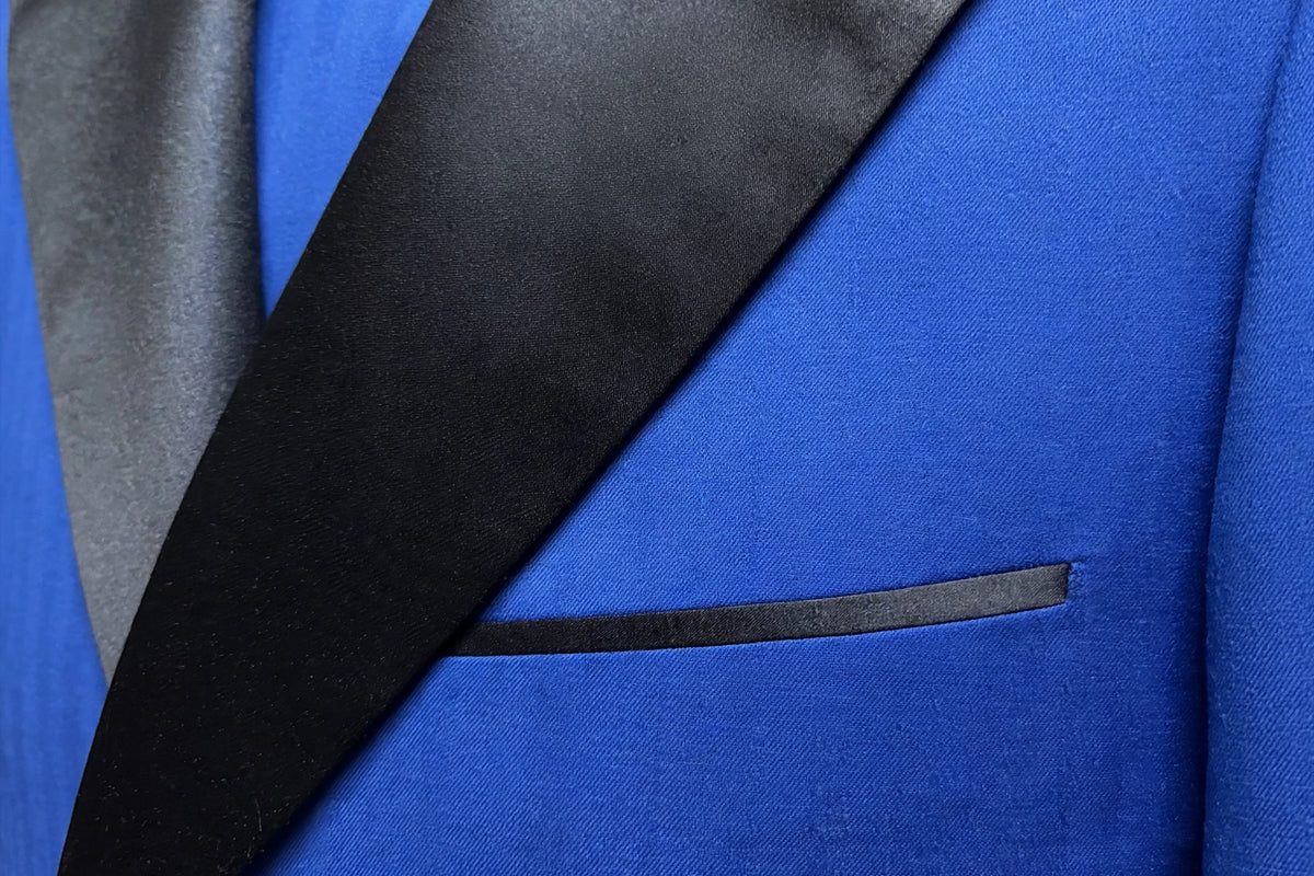 Sartorio royal blue virgin wool fabric detail